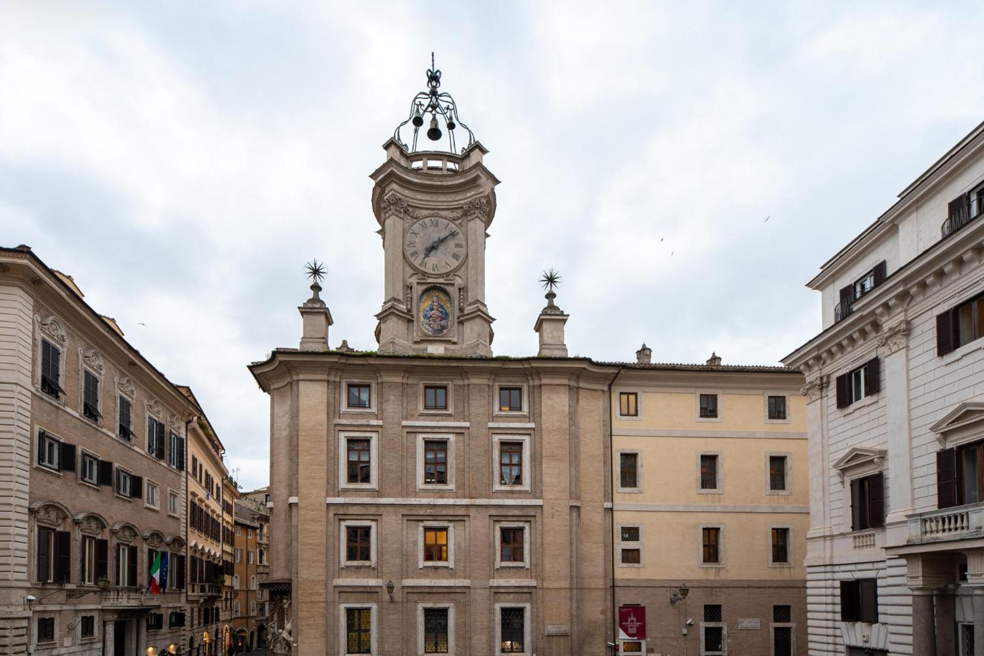 The Best In Rome Orologio Exteriör bild